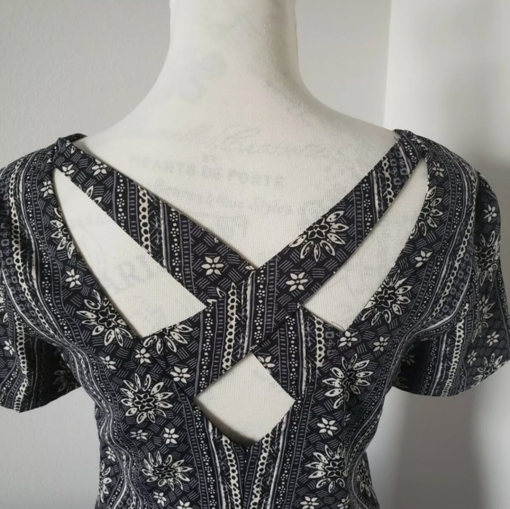 HOLLISTER mini dress size small gray/white - Picture 7 of 11